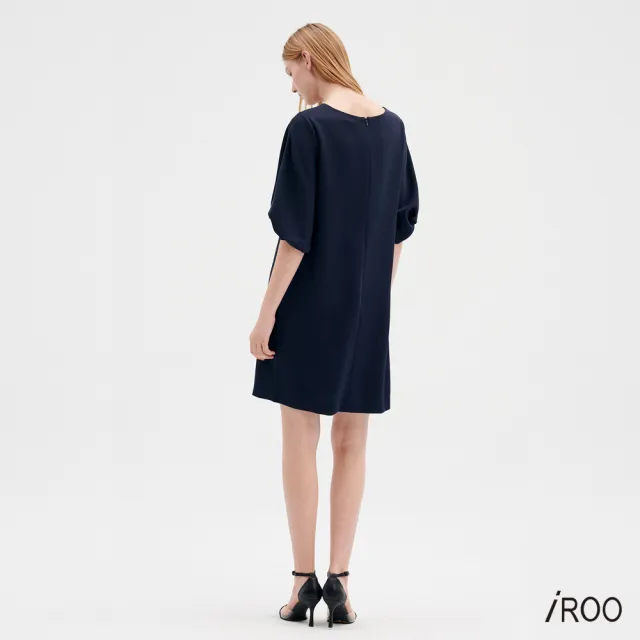【iROO】垂墜寬版短洋裝