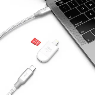 【ADAM 亞果元素】iKlips miReader C 4K 蘋果Lightning & USB-C 雙介面讀卡機(蘋果MFi認證 & 台灣製造)