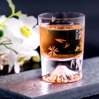 【田島硝子】日本手工吹製富士山杯 櫻花冷酒杯 酒杯 玻璃杯 隨飲料變色(TG20-015-CSS)