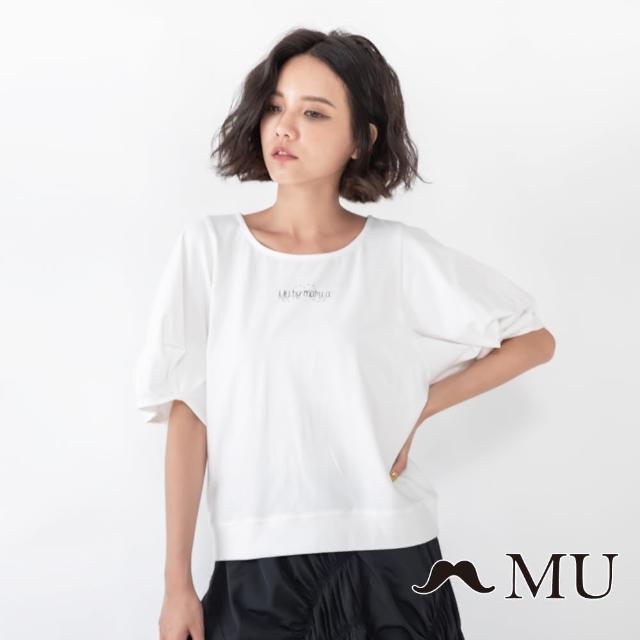 【maru.a】MU 胸前印花抓皺公主袖上衣(白色)