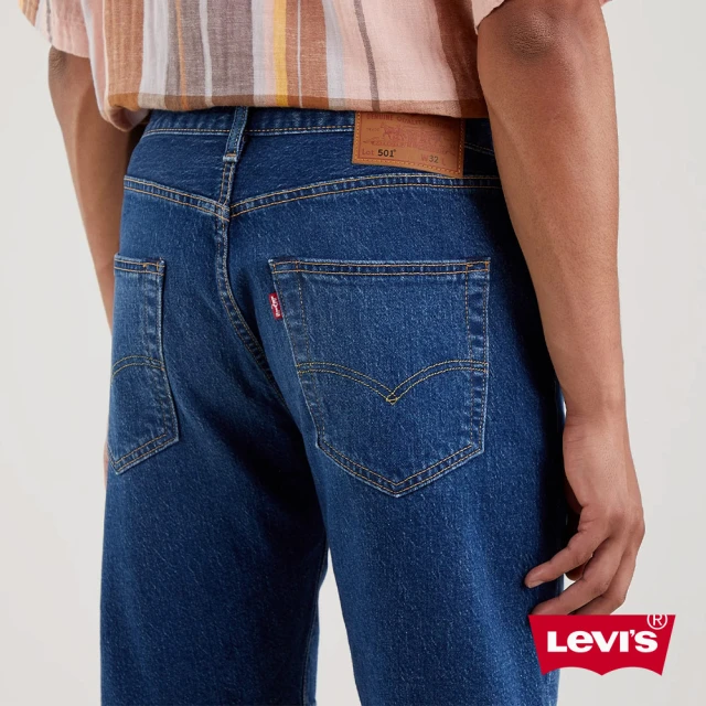 LEVIS【LEVIS】男款 501膝上排釦直筒牛仔短褲 / 精工深藍染水洗 / 彈性布料-人氣新品