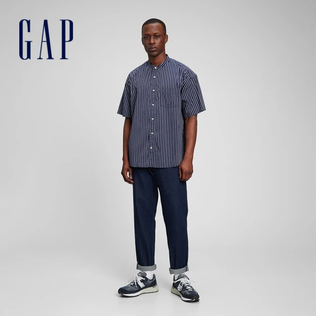 【GAP】男裝 休閒商務立領短袖襯衫(875771-深藍條紋)