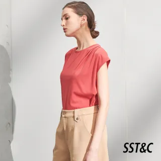 【SST&C 季中折扣】珊瑚紅U領壓褶設計無袖T恤8762205003