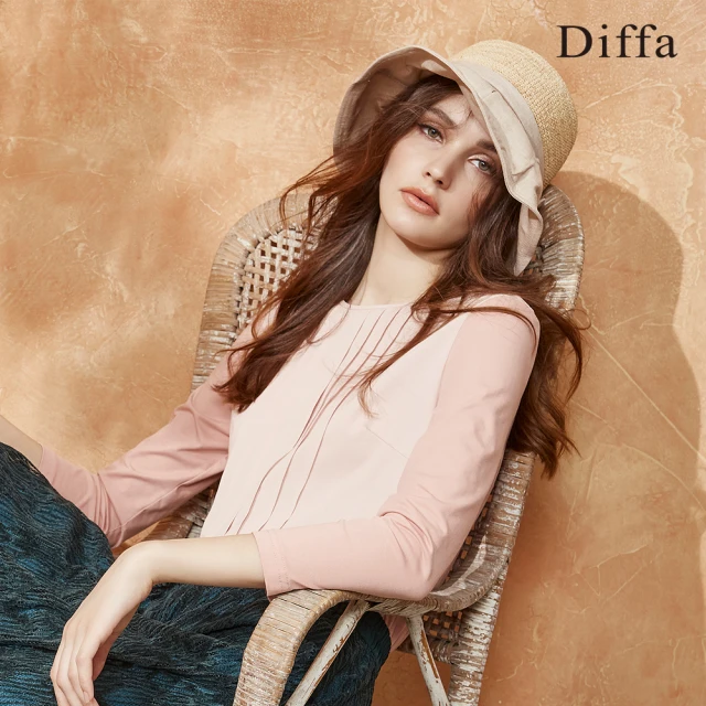 Diffa【Diffa】車褶異素材拼接上衣-女