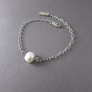 【mittag】pearl bracelet_珍珠手鍊(珍珠 簡潔 俐落 個性 閃亮 項鍊 環保飾品 友善環境)