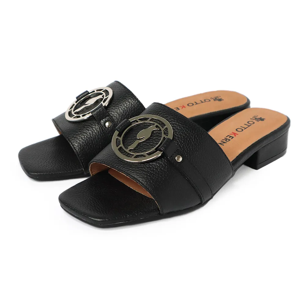 【TINO BELLINI 貝里尼】時髦寬帶金屬環飾牛皮小低跟涼拖鞋FSRO0001(黑)
