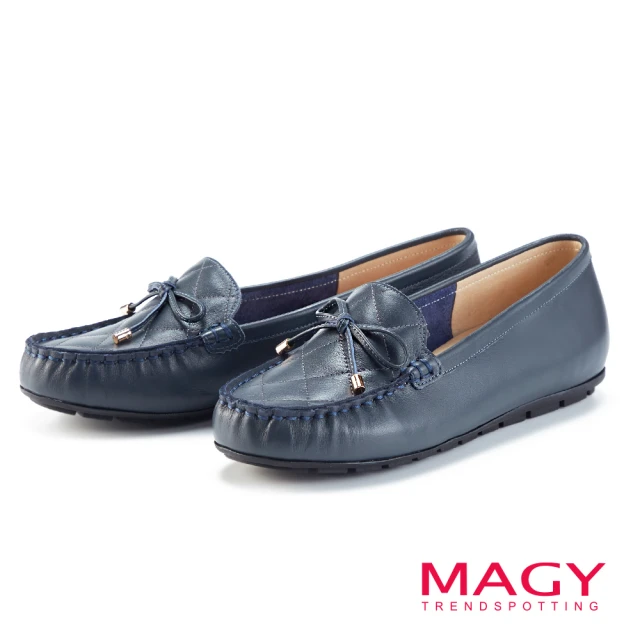 【MAGY】菱格紋縫線真皮平底休閒鞋(藍色)