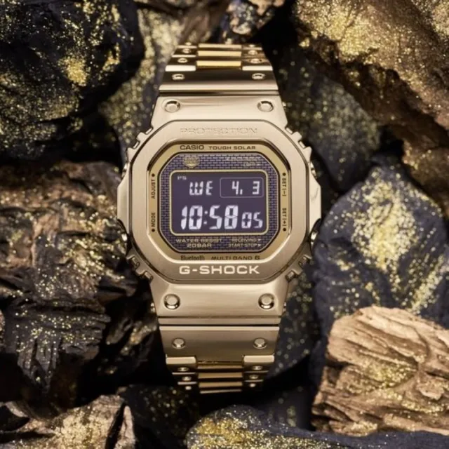 【CASIO 卡西歐】G-SHOCK 經典系列 全金屬 太陽能智慧 方形電子錶 金(GMW-B5000GD-9)