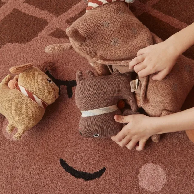【OYOY】造型手工羊毛地毯-橡果妹妹