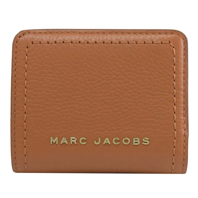 【MARC JACOBS 馬克賈伯】簡約金屬浮雕LOGO雙面扣式拉鍊零錢短夾(咖)