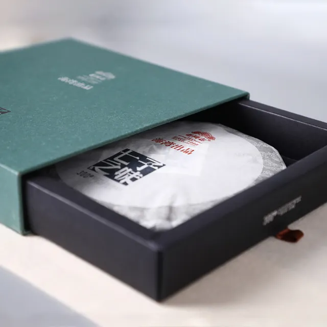 【盛嘉源】老同志 2013 七子之味(普洱茶 生茶 300g)