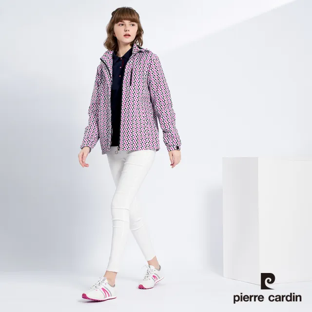 【pierre cardin 皮爾卡登】女款 戶外防風防潑水可拆帽北歐風印花外套-紫色(6225791-28)