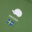 【SCANDINAVIAN FOREST 北歐小刺蝟】瑞典國旗電繡雙面磨毛純棉帽T(雪松綠)