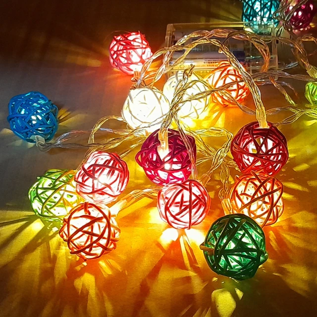 【北熊の天空】彩色藤球燈串 藤球燈串 電池盒款20球 聖誕佈置 拍照道具 婚慶裝飾燈串(led藤球燈串 裝飾燈)