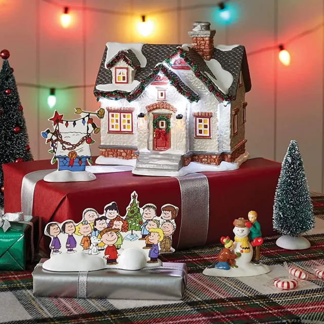 【Enesco】精品家飾 SNOOPY史努比的聖誕小屋居家擺飾 附燈