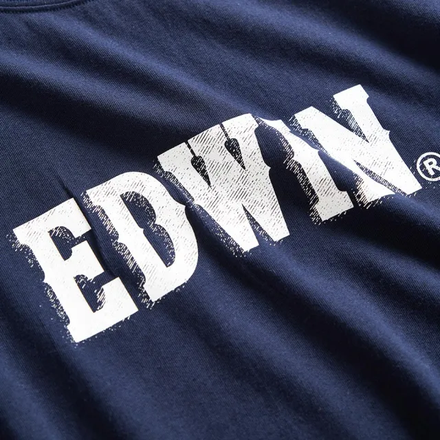 【EDWIN】男裝 網路獨家↘仿舊立體LOGO長袖T恤(丈青色)