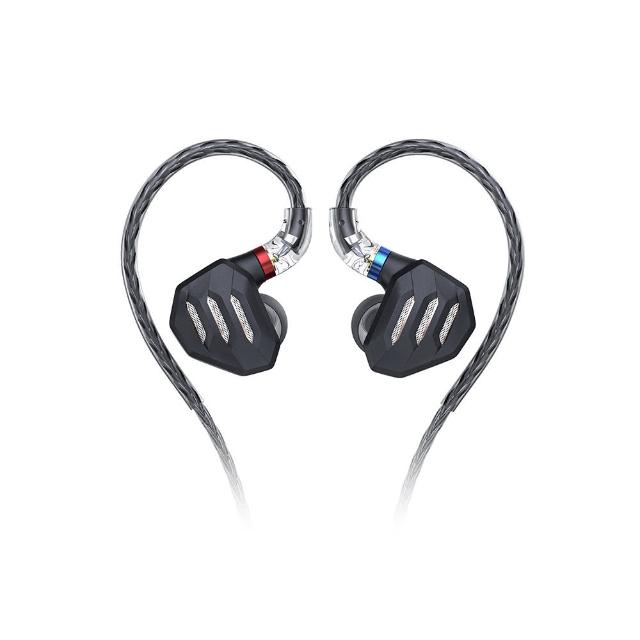 FiiO FH7S 是一款五單元圈鐵耳機，採用樓氏四單元動鐵單元，提供細膩人聲與高頻解析力。內附多種耳機套配件，包括海綿套、低頻套、均衡套、HS18耳機套、人聲套、雙節套與SpinFit套，可自由搭配提升舒適度與音質表現。全新矽膠耳機套設計，0.4mm超薄輕盈，適合長時間佩戴。