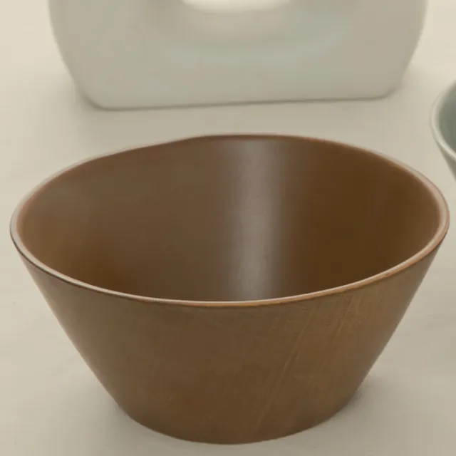 【YU Living 信歐傢居】歐式陶瓷手作壓紋窯變釉沙拉碗 餐碗 碗盤器皿(2色/亞光灰色.卡其色)