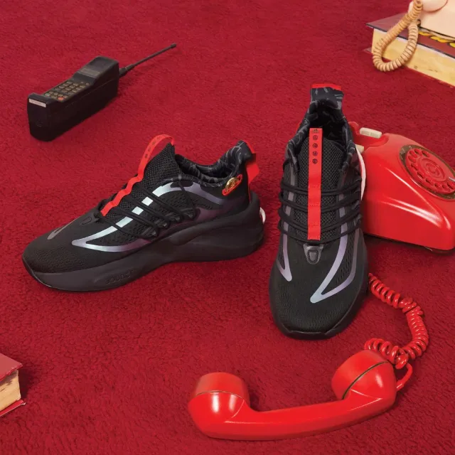 【adidas 官方旗艦】ALPHABOOST V1 跑鞋 慢跑鞋 運動鞋 男/女 IE4218