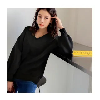 【OB 嚴選】純色寬鬆大V領斜肩長袖大學T衛衣上衣 《AB14091》