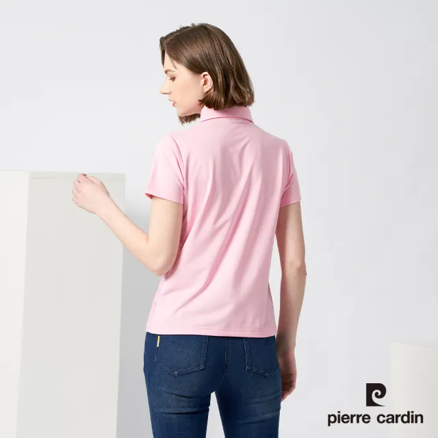 【pierre cardin 皮爾卡登】女款 吸濕排汗胸前印花短袖polo衫-淺粉色(4227205-62)