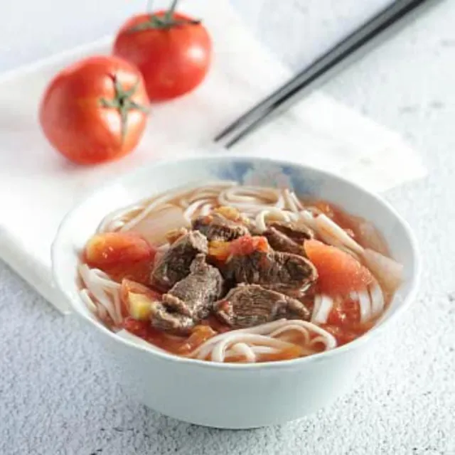 【永豐餘生技】清燉鮮蔬牛肉麵 不含麵  400公克/包 共4包(牛肉麵 清燉牛肉麵 湯底 蔬菜湯底)