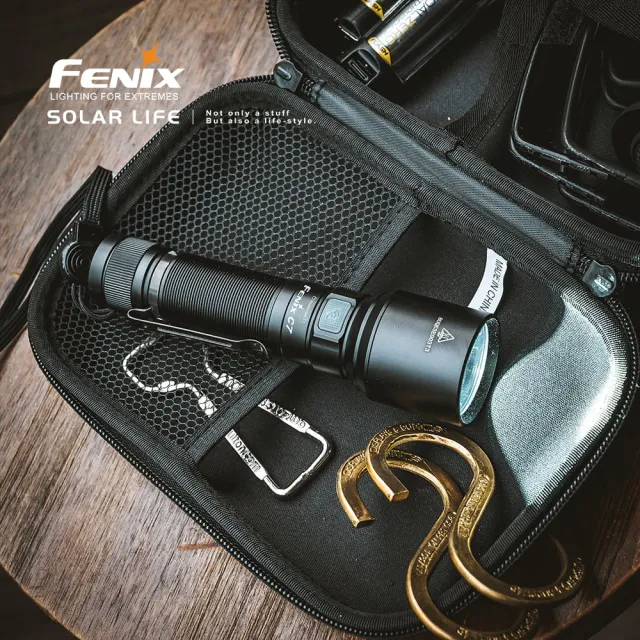 【Fenix】C7 高性能直充作業手電筒/3000流明(戰術手電筒 強光led電筒 隨身手電筒 高流明手電 充電電池)