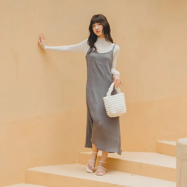 【Grace Gift】薛妞妞聯名-珍珠細帶澎澎鞋墊平底涼鞋(米白)