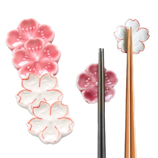 【日式餐具】日式和風櫻花筷子架-4入(筷托 筷枕 筆托 櫻花筷架 陶瓷餐具 造型筷架 裝飾品 擺飾)