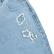 【ILEY 伊蕾】宇宙星球刺繡抽鬚微喇叭牛仔褲(藍色；M-XL；1231078627)