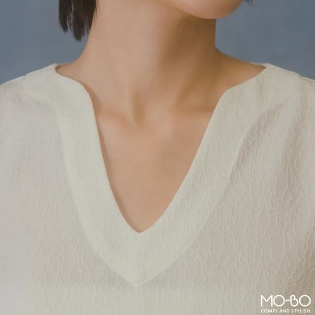 【MO-BO】立體組織紋路V領拋袖上衣