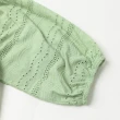 【OUWEY 歐薇】浪漫孔洞蕾絲迷人花瓣寬領上衣(淺綠色；S-L；3232081808)