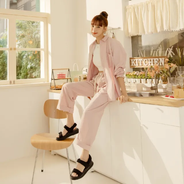 【Ann’S】全方面呵護超軟澎澎海綿-升級彈力厚底魔鬼氈涼鞋4cm(黑)