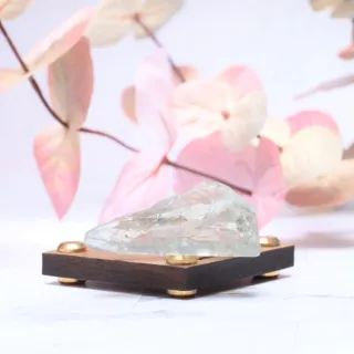 【SmileRocks 石麥】天然綠水晶半拋隨形 No.043820618(附SmilePad 6X6底板)