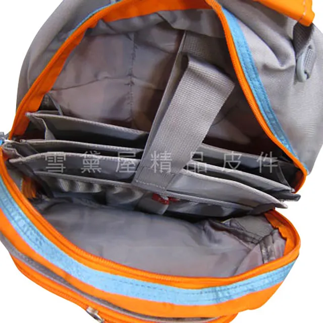 【SNOW.bagshop】雙11 後背包內立體隔層版設計小學各年層書包休閒包進口防水包 尼龍布材質可放