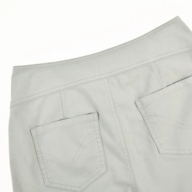 【ILEY 伊蕾】高腰剪裁縫釦牛仔短褲(灰色；M-XL；1232078552)