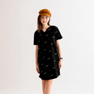 【Arnold Palmer 雨傘】女裝-滿版品牌LOGO印花洋裝(黑色)