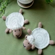 【JEN】手工編織可愛動物杯墊擺飾兩入一組(烏龜和小羊)
