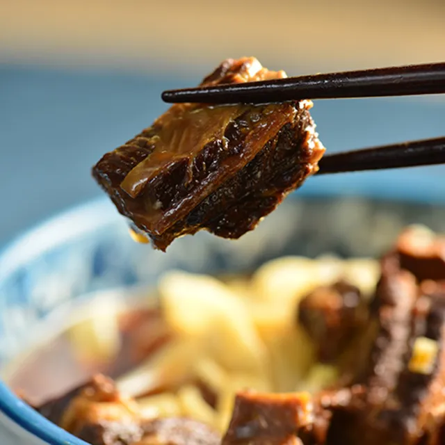 【蔣老爹牛霸王牛肉麵麵組】牛肉麵*3+牛渣渣乾麵*2(600g/包+牛渣渣乾麵/270g)