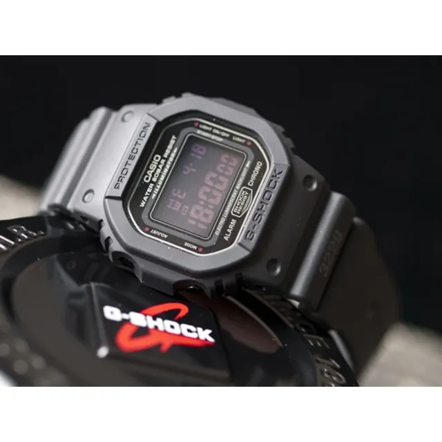 【CASIO 卡西歐】G-SHOCK系列 軍事風格炫黑方形電子錶(黑/紅 DW-5600MS-1)