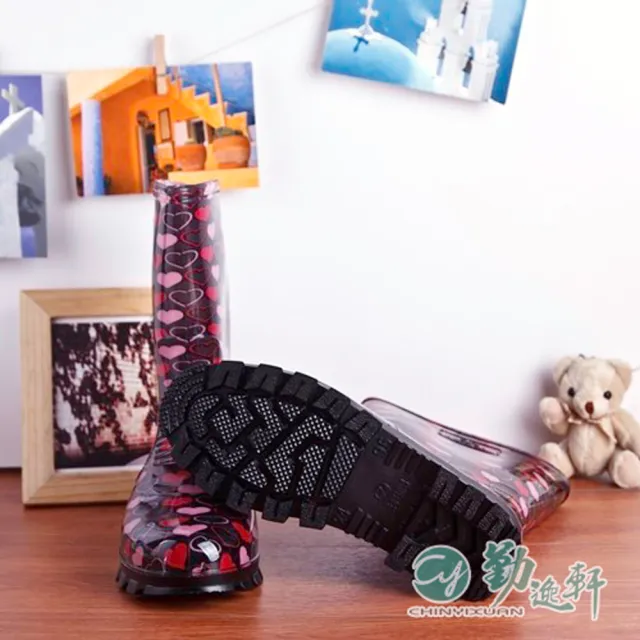 【Sanho 三和牌】MIT亮麗半筒雨靴/雨靴 休閒防水鞋(愛心紅色/台灣製造  現貨)