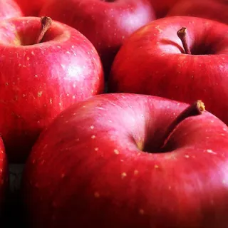 【台灣紅】日本空運青森蜜蘋果-特大尺寸(18顆/5KG)