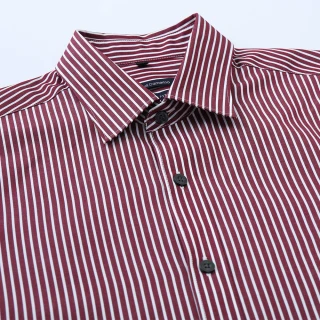 【ROBERTA 諾貝達】獨特迷人 合身版 純棉直條紋長袖襯衫(磚紅)