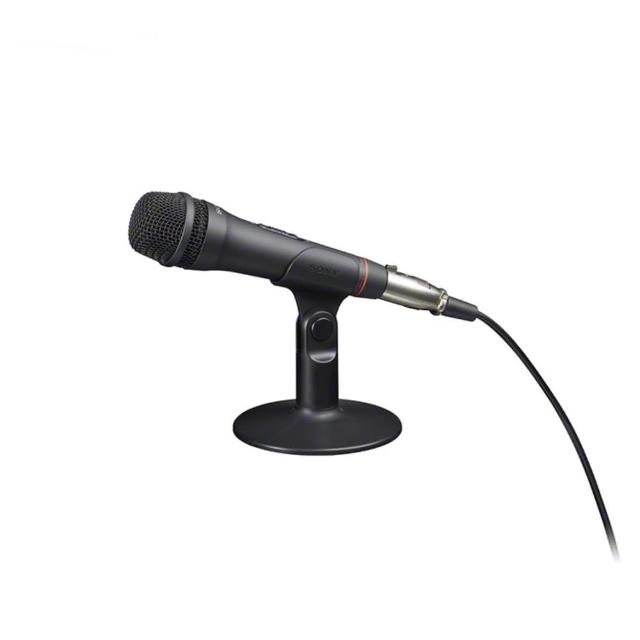  SONY 索尼 ECM-PCV80U 是一款高品質 USB 桌面麥克風，專為專業錄音與語音輸入設計。具備防震底座、風罩及 USB 音效盒，提供清晰無雜訊的錄音體驗。內容包含麥克風線、底座、麥克風架、USB 音效盒、USB 線、說明書及原廠保證書。適合直播、會議或音樂創作，支援即插即用，相容多種裝置。 