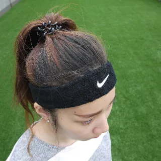 【NIKE 耐吉】頭帶 Swoosh HeadBand 男女款 髮帶 運動 吸汗 毛巾布 百搭 黑 白(NNN0701-0OS)