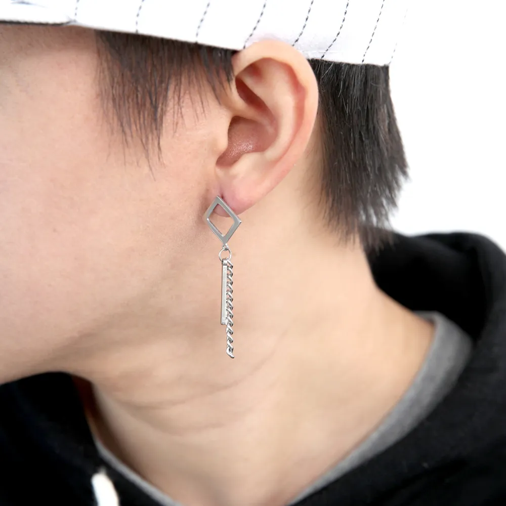 【玖飾時尚】耳環 幾何造型垂墜鏈條鋼耳針(耳針耳環)