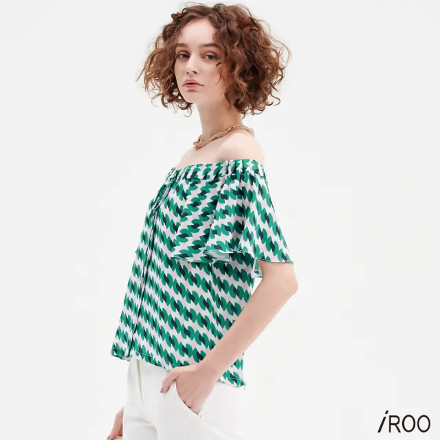 【iROO】綠色印花雪紡平口上衣