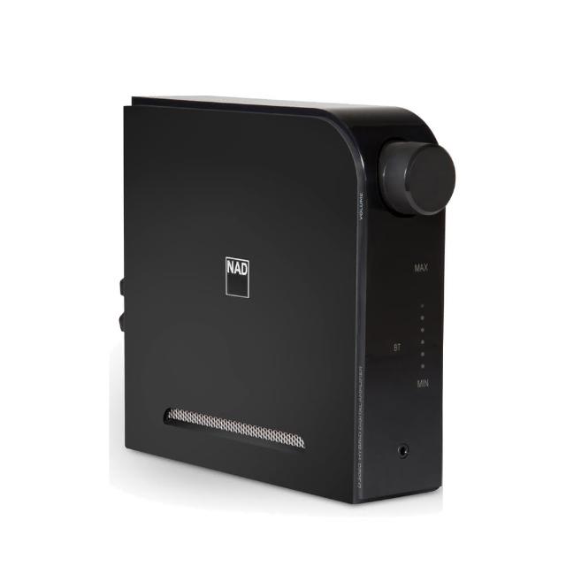NAD D3020 V2 是一款多功能的桌面藍芽音響主機，內建藍芽接收器與綜合擴大器，支援觸控式操作與無段油壓音量控制旋鈕。可外接主動式超低音或前級輸出，並新增黑膠唱頭MM輸入與前級輸出功能，完美融合數位與模擬音訊，適合建立高品質Hi-Fi桌面音響系統。