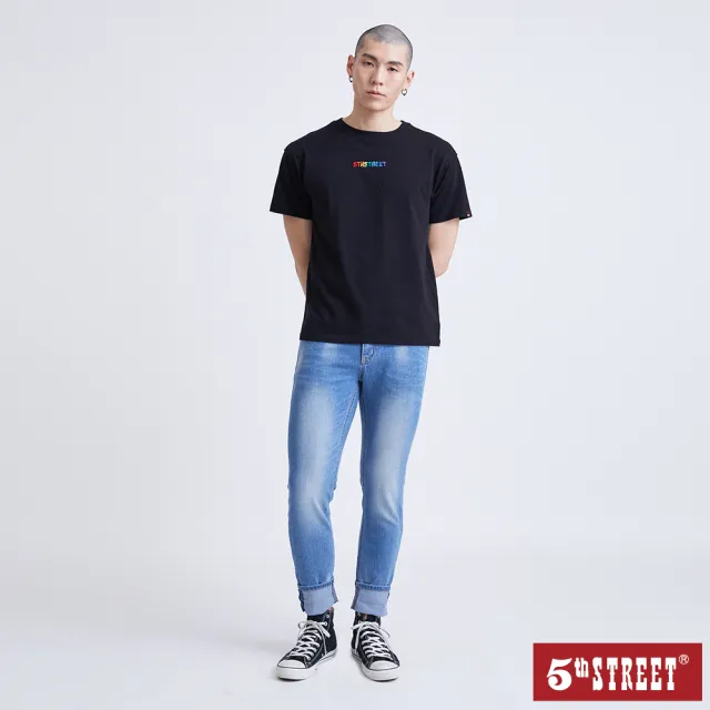 【5th STREET】中性平權彩虹標籤短袖T恤-黑色