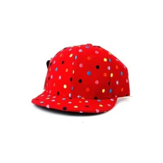 【FIFI 飛時尚】韓國EXO鹿同款彩色點點刺繡原宿風棒球帽 防曬遮陽帽(紅)